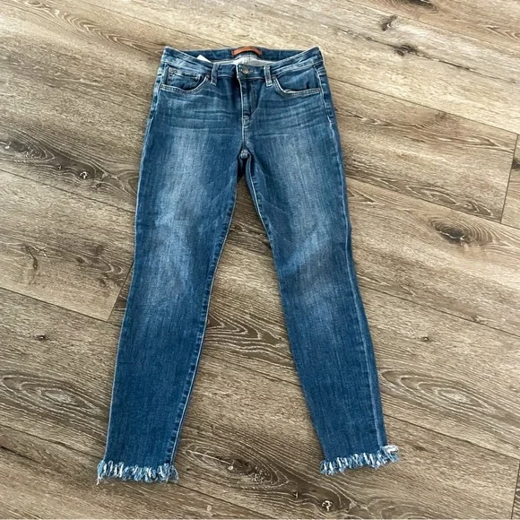 Joe's The Icon Mid Rise Skinny Ankle Raw Hem
Skinny Jeans Size 28 - Picture 2 of 9